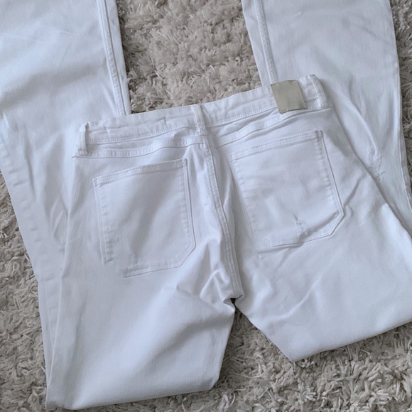 2 per $30 in pants and leggings. ZARA skinny flare distressed jeans white. - Picture 5 of 5